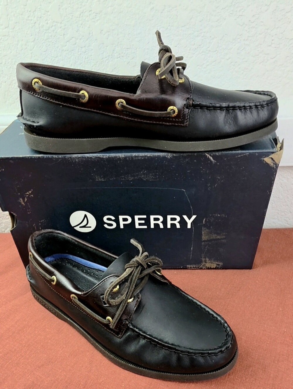 Men's Sperry Topsiders Boat Shoes Black And Burgundy 8.5 NIB